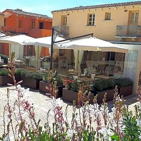 Hotel Borgo Smeraldo 4*