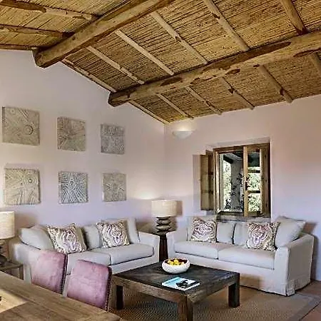 Borgo Smeraldo Hotel