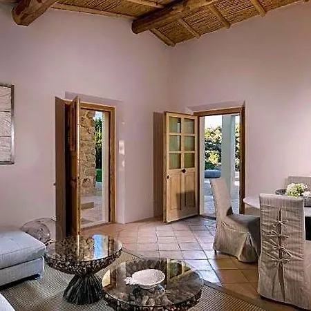 Отель Borgo Smeraldo