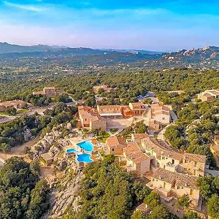 Borgo Smeraldo Hotel 4*